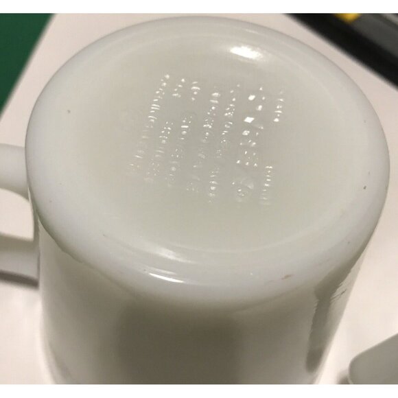 HTF Vintage Pyrex Mugs "Ribbon Bouquet" Pattern Classic Milk Glass VGC x 2 - Picture 7 of 7